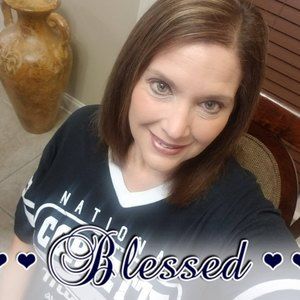 Meet your Posher, Stefanie